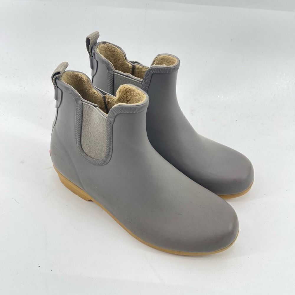 Chooka Women's Handcrafted Premium Rainwear Chelsea Boots 8